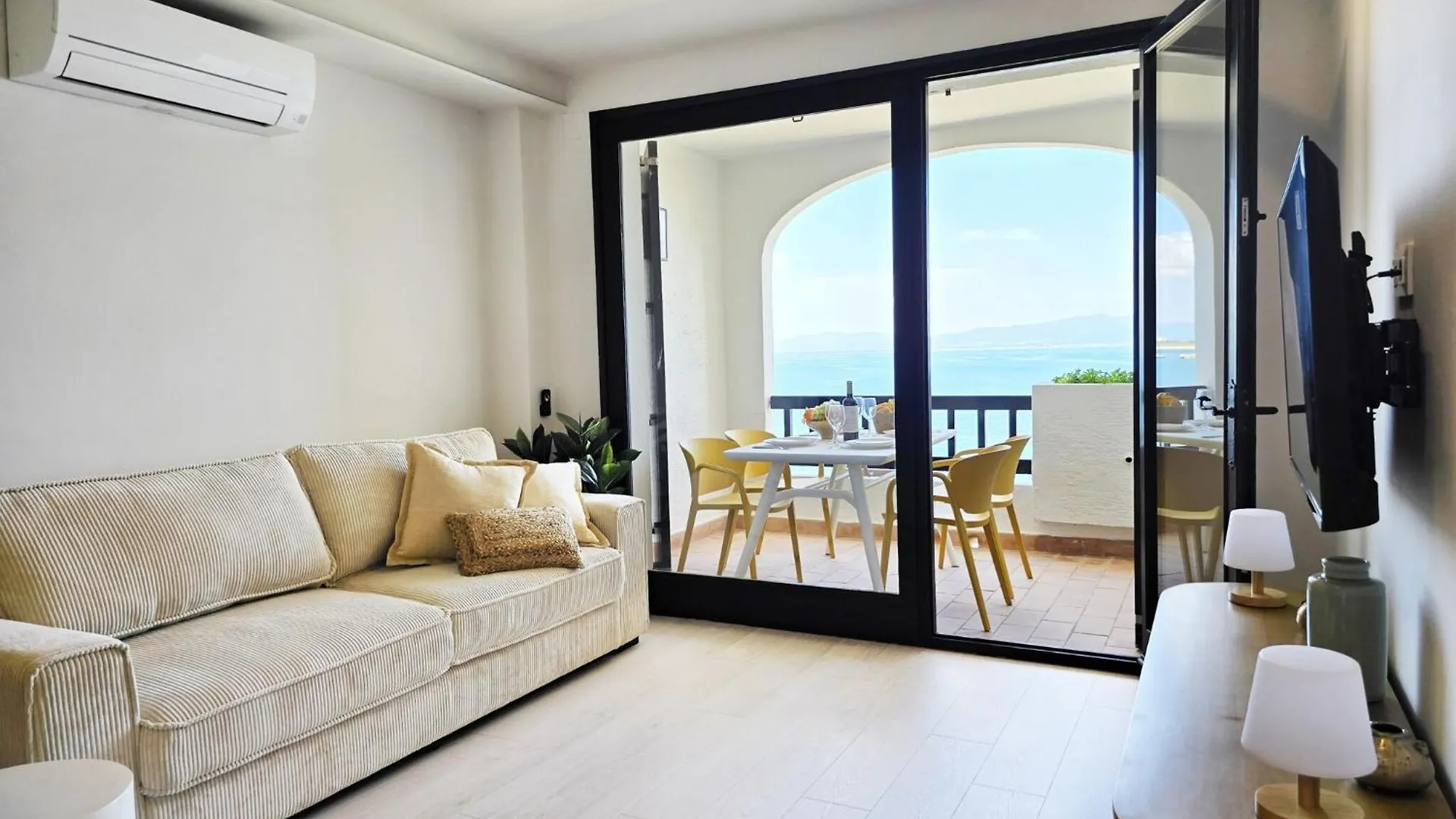Apartment Near Cala De La Creu Beach L' Escala